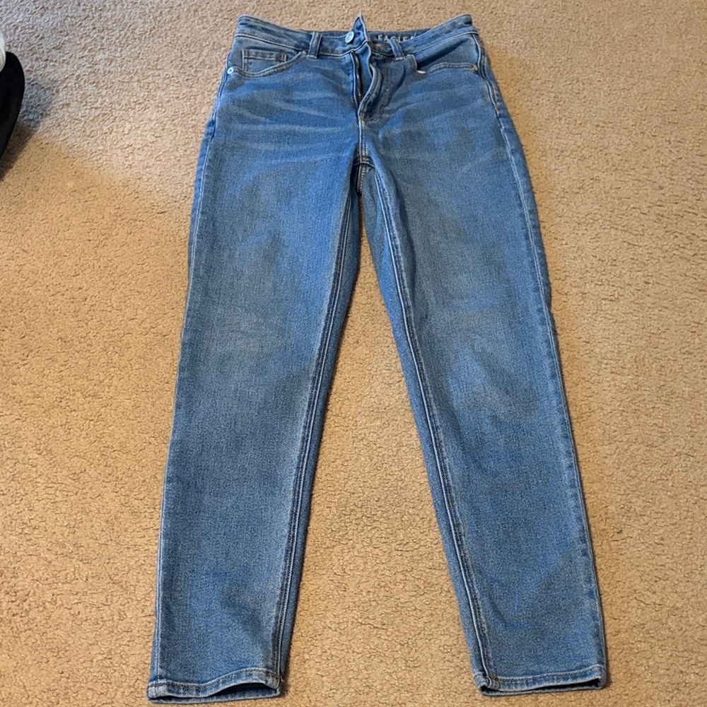 American Eagle Outfitters Mom Mid Blue Jeans